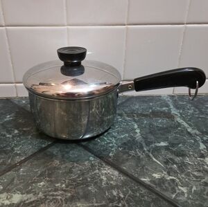 Revere Ware 1 Qt Sauce Pan w/Lid Stainless Steel 89c Excellent Condition